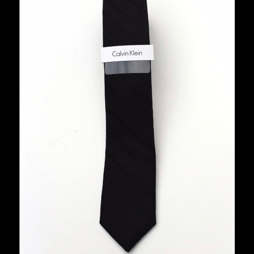 Calvin Klein men’s black tie